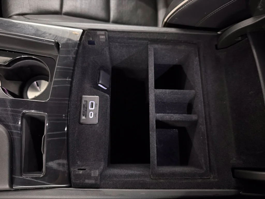 Used 2023 Crystal White Tricoat Cadillac Sport image 39
