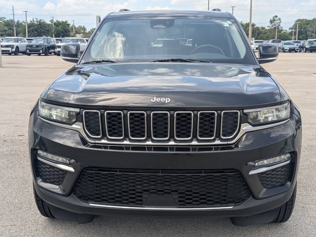 Used 2023 Diamond Black Jeep Limited image 2