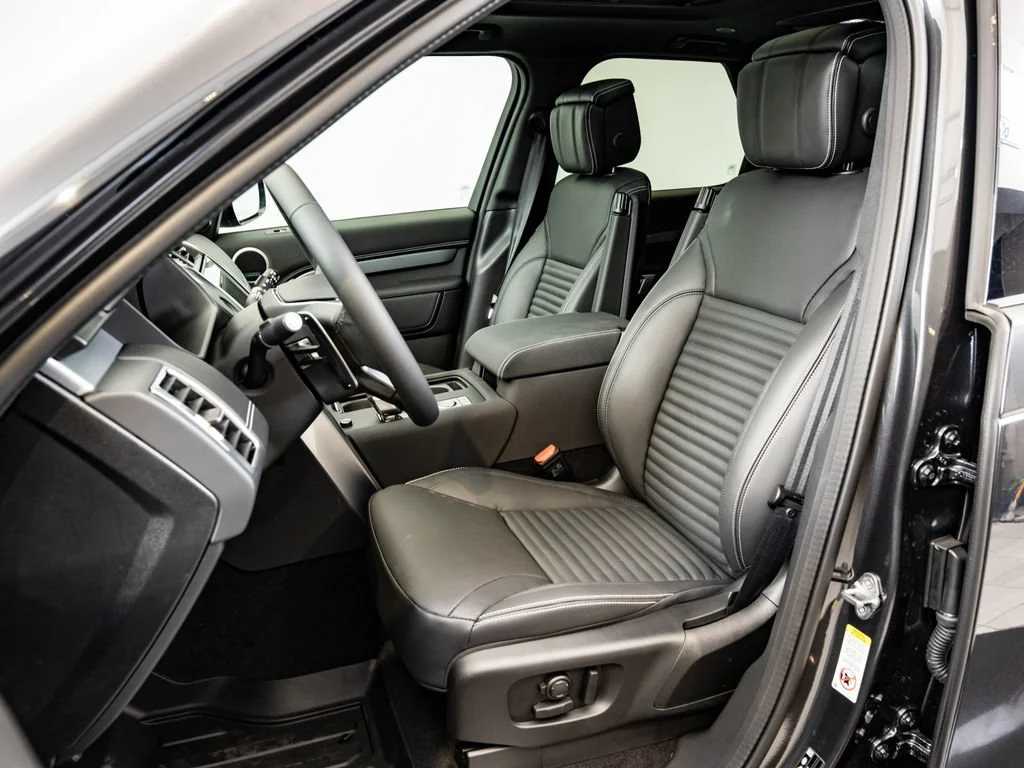 New 2026 Carpathian Gray Premium Metallic Land Rover Gemini Edition image 24