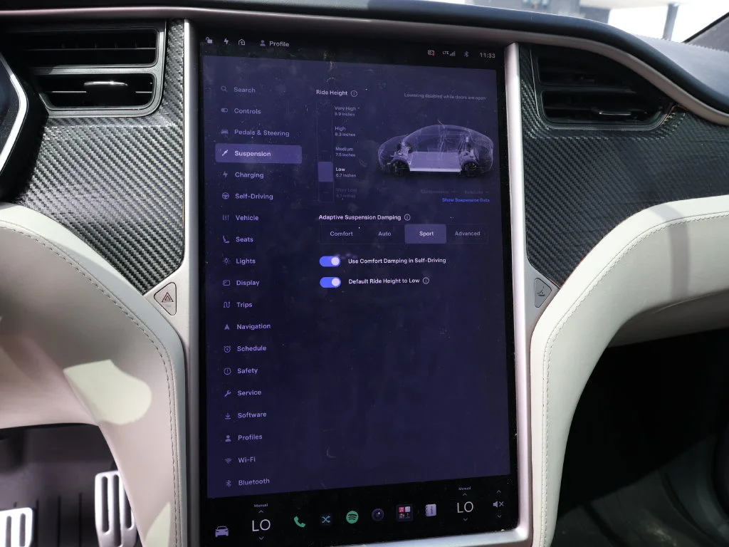 Used 2019 Red Tesla  image 32