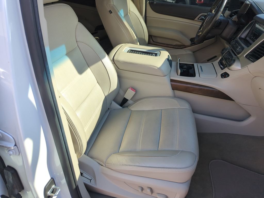 Used 2019 White GMC Denali image 38