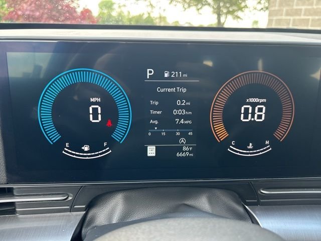 Certified Used 2025 Gray Hyundai SE image 20