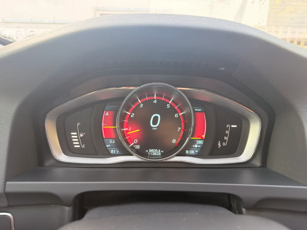 Used 2014 Ice White Volvo T5 image 10
