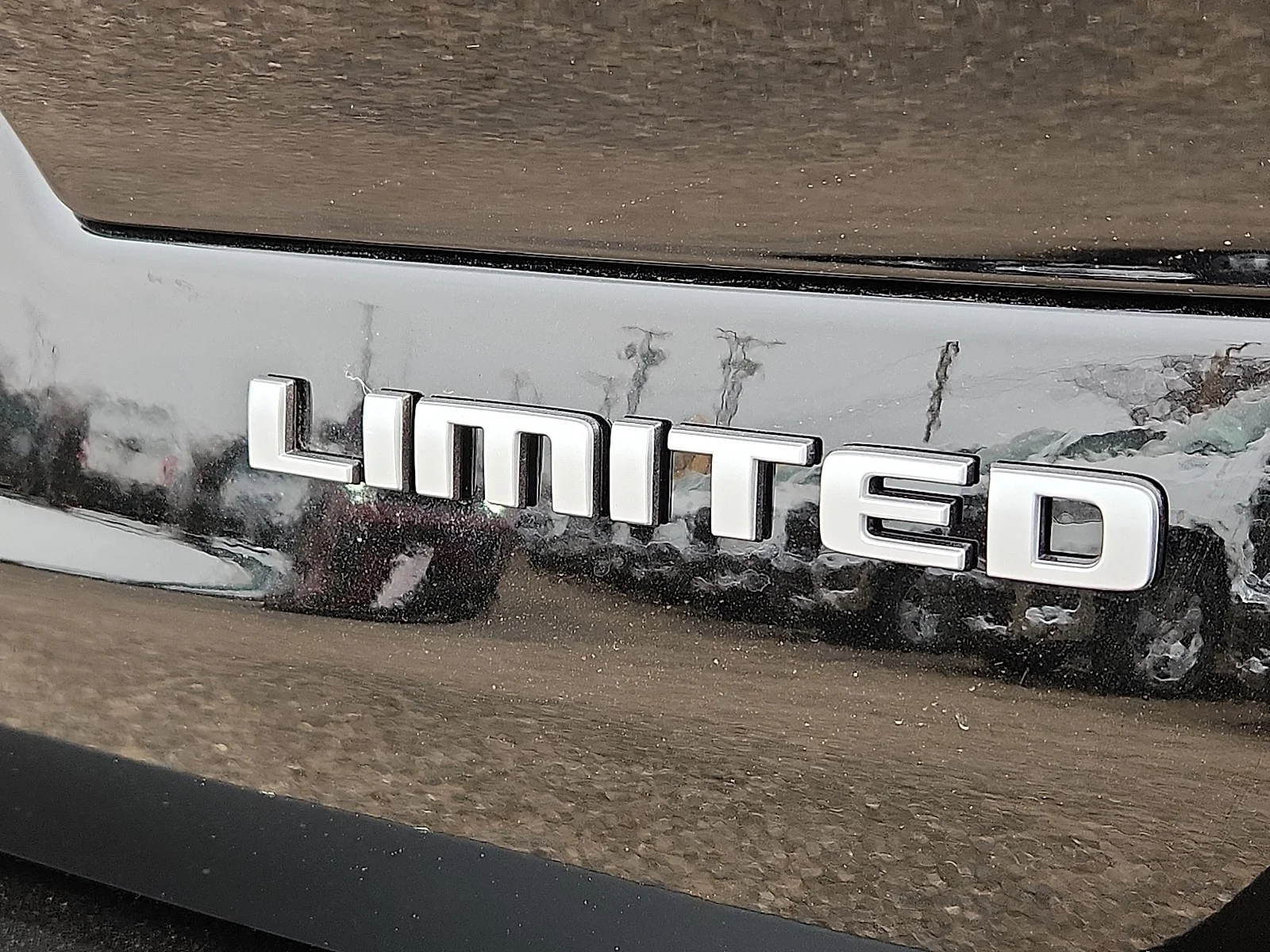 New 2026 Black Jeep L LIMITED 4X4 image 8