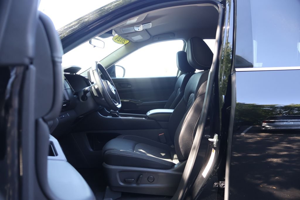 Used 2024 Super Black Nissan SV image 32
