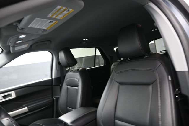 Used 2024 Blue Ford XLT image 10
