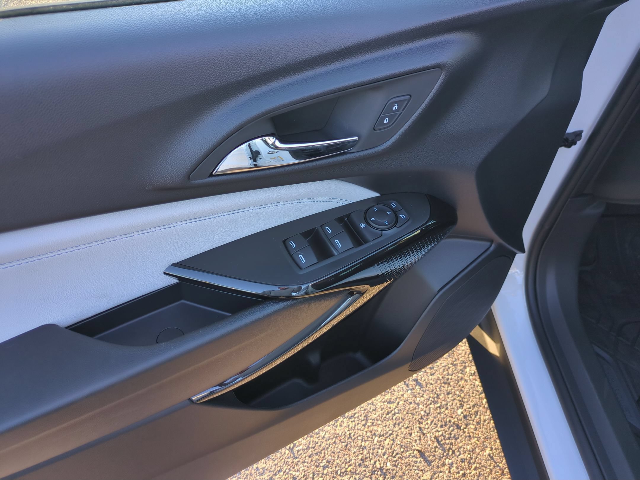 New 2026 Summit White Chevrolet LT image 22