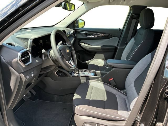 New 2026 Mosaic Black Metallic Chevrolet LT image 11