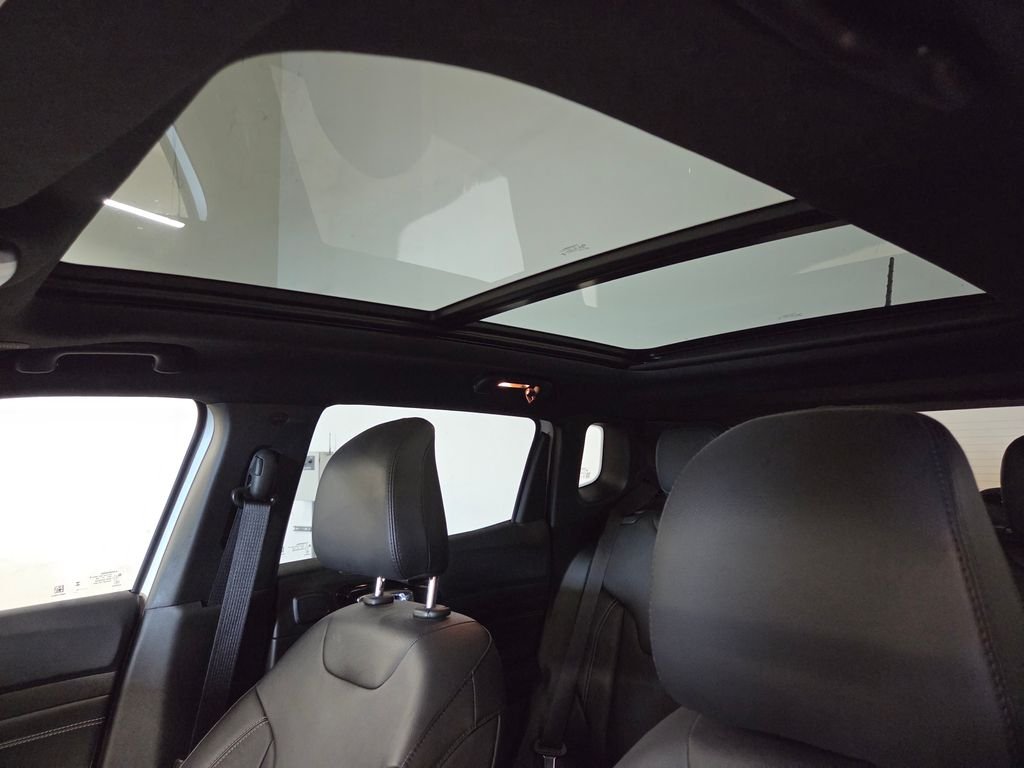 Used 2024 White Jeep Limited image 34