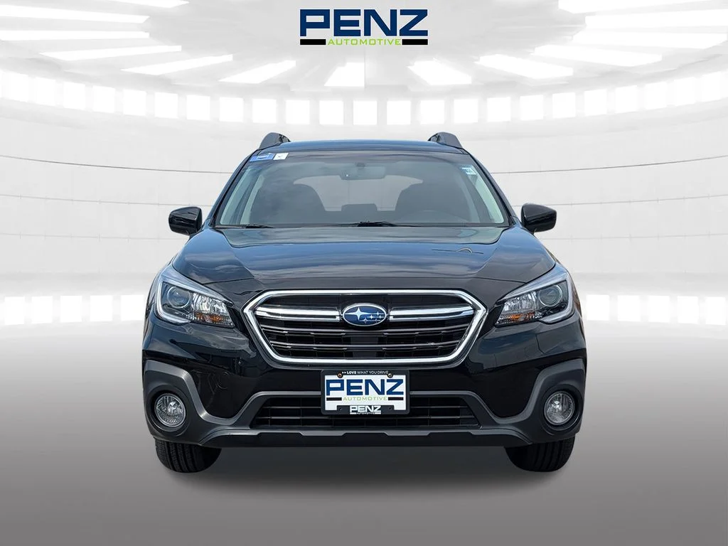 Used 2018 Subaru Outback Premium with VIN 4S4BSACCXJ3381933 for sale in Rochester, Minnesota