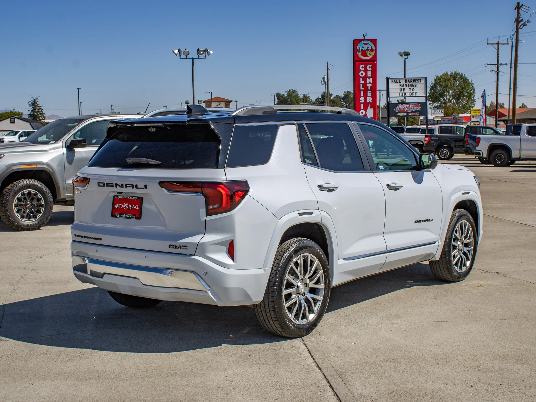 2027 GMC Terrain Denali - Photo 8