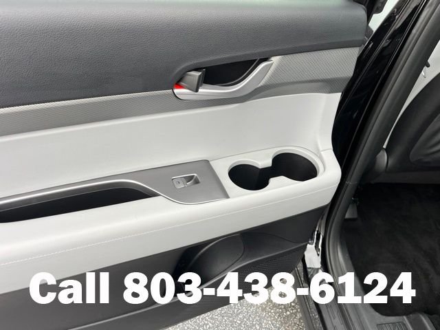 Used 2025 Black Hyundai SEL image 13