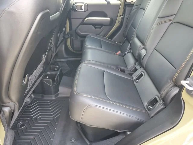 Used 2025 41 Jeep High Tide image 23