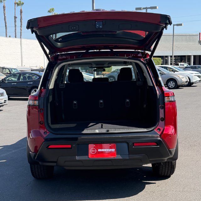 New 2026 Scarlet Ember Tintcoat Nissan SV image 7