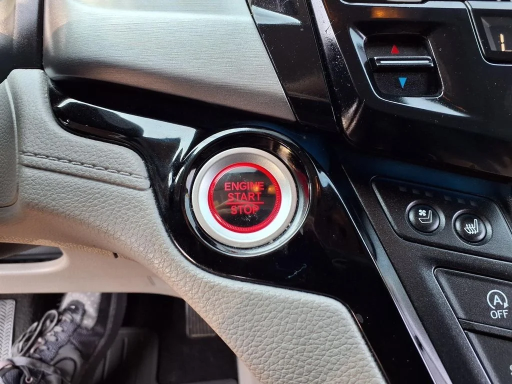 Certified Used 2019  Honda Elite image 8