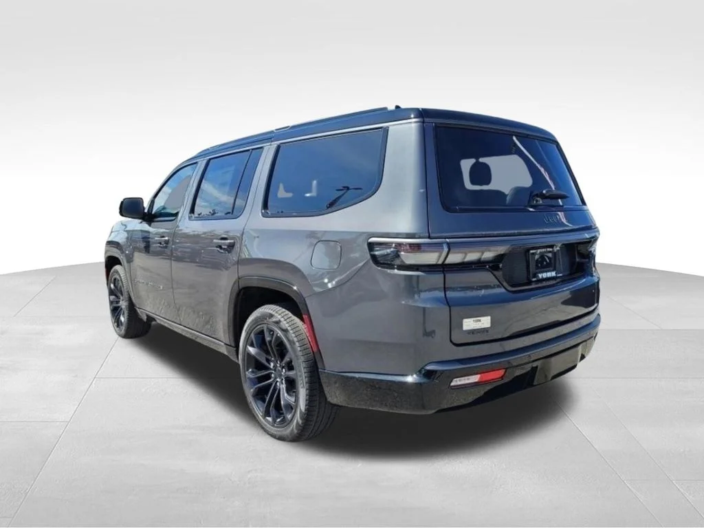 New 2026 Baltic Gray Metallic Clearcoat Jeep Summit Obsidian image 3