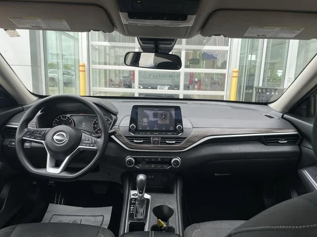 2025 Nissan Altima SV - Photo 38