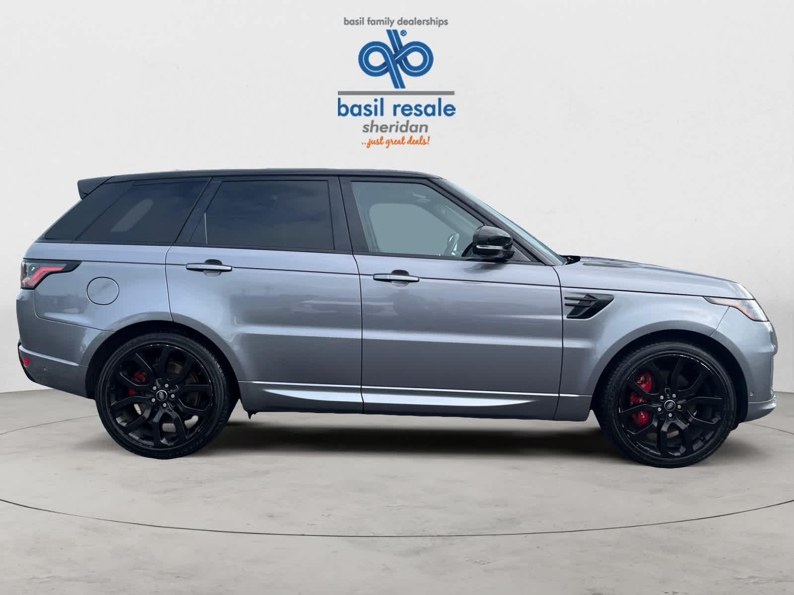 Used 2022 Carpathian Grey Premium Metallic Land Rover Autobiography image 8