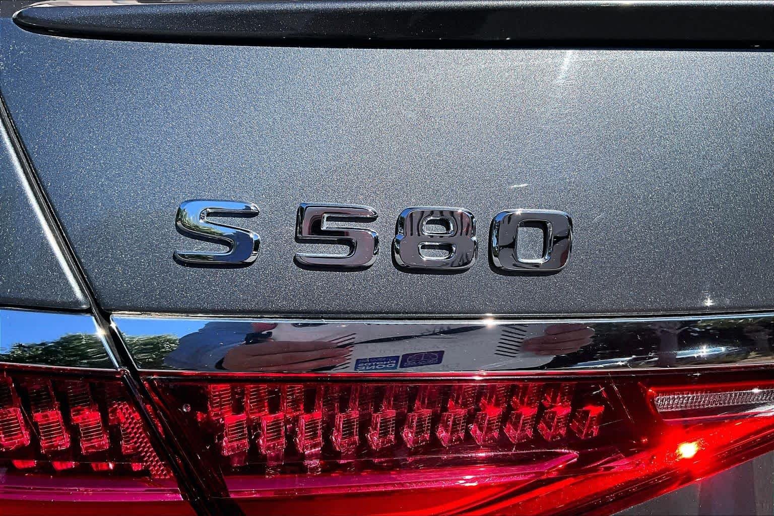Used 2021 Selenite Grey Mercedes-Benz S 580 image 31