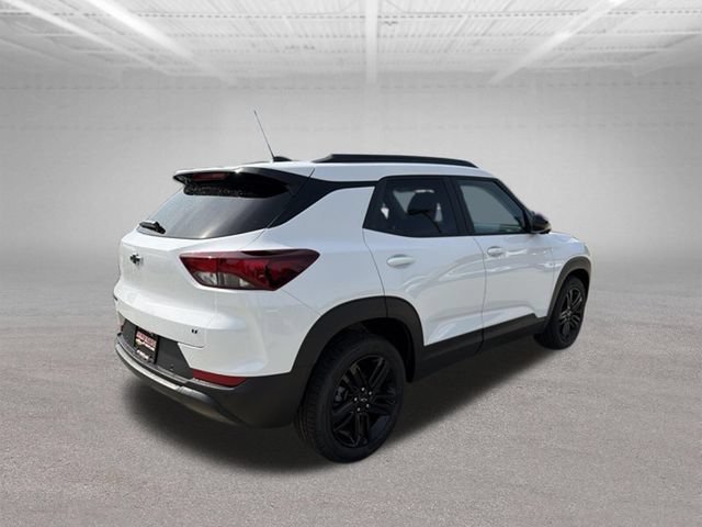 New 2026 Summit White Chevrolet LT image 26