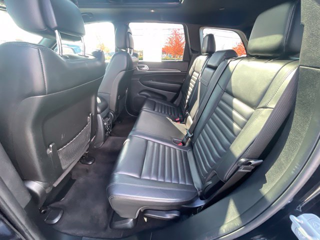 Used 2018 Diamond Black Jeep Limited image 32