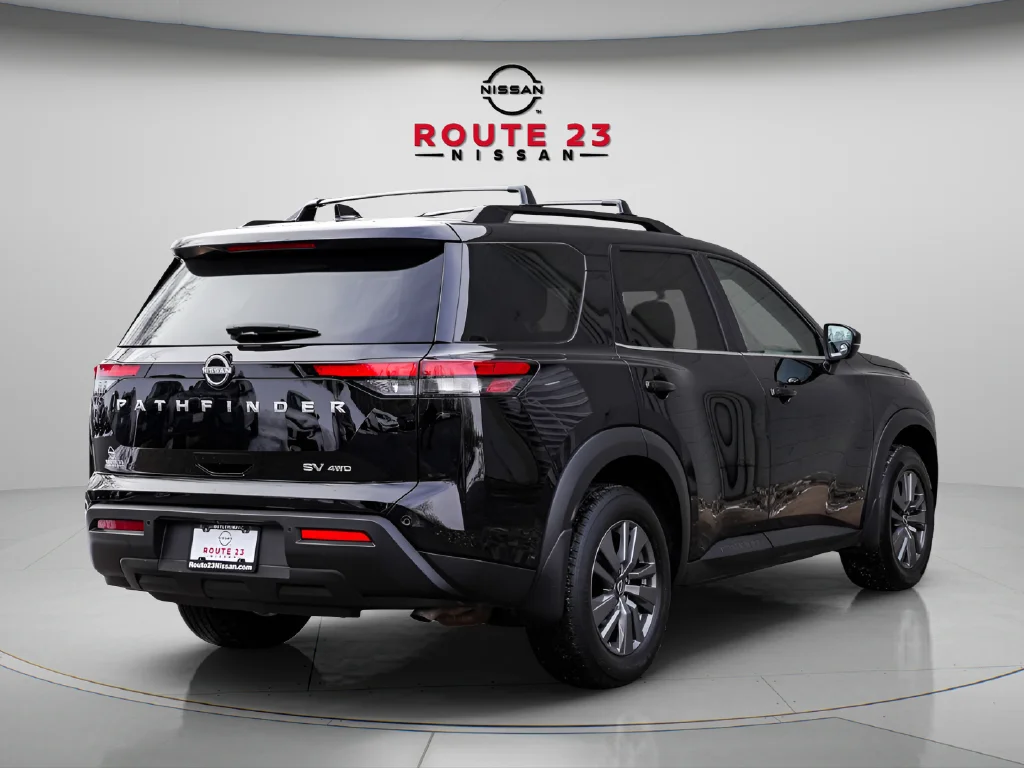 2024 Nissan Pathfinder SV - Photo 6