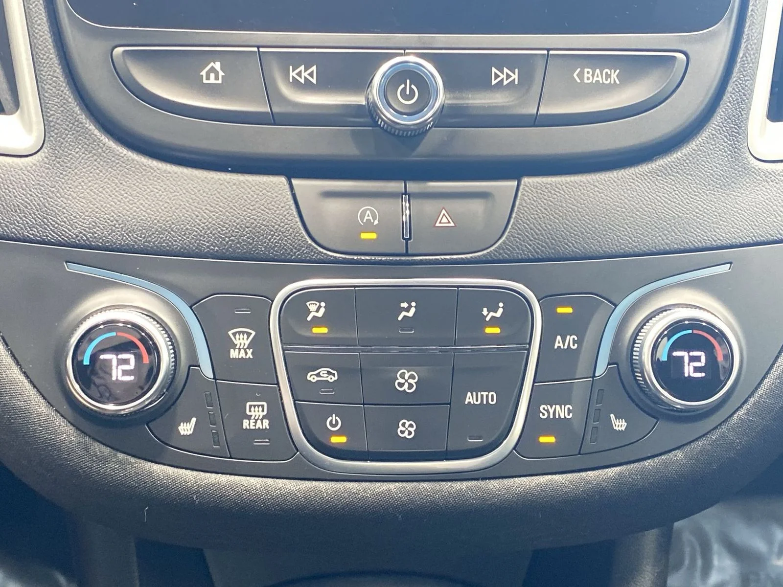 2023 Chevrolet Malibu 1LT - Photo 18