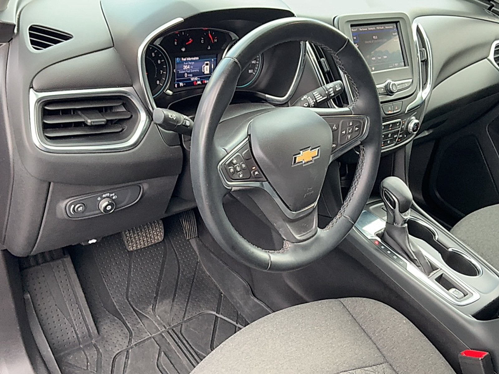 Used 2024 Lakeshore Blue Metallic Chevrolet FWD LT image 7