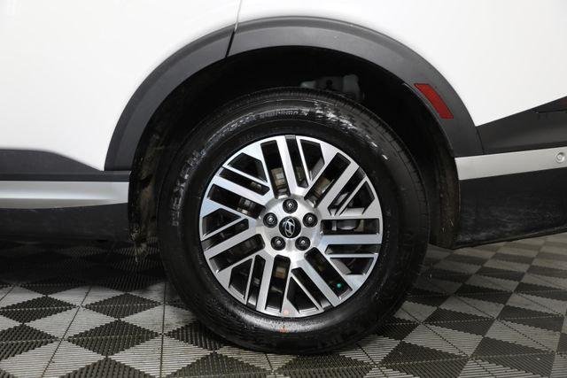 New 2026 White Hyundai SEL Premium AWD image 32
