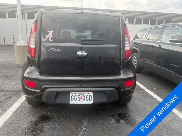 Used 2013 Shadow Pearl Metallic Kia Base image 5