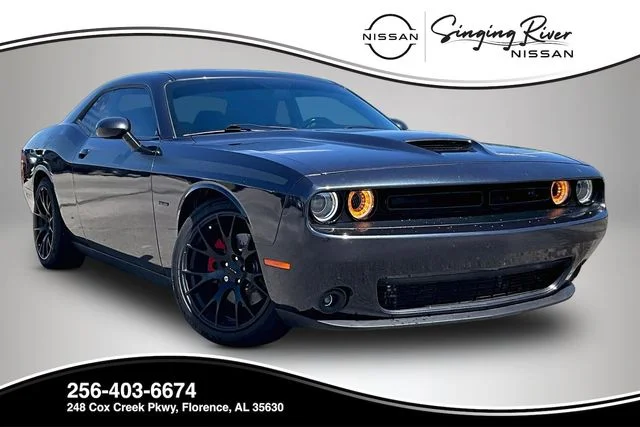 2019 Dodge Challenger R/T's photo