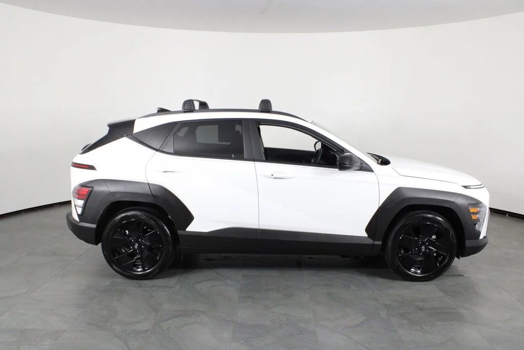 Used 2026 White Hyundai SEL Sport image 12