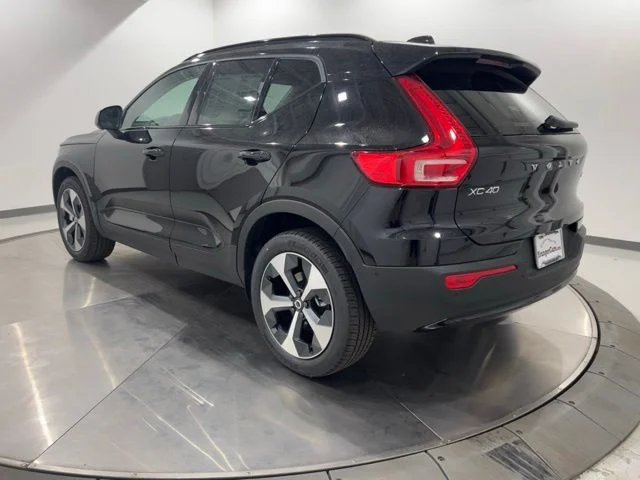 New 2026 Onyx Black Volvo Plus image 3