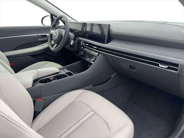 Used 2026 Gray Hyundai SEL Sport image 15