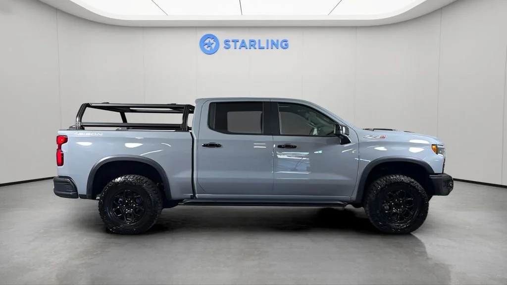 Used 2025 Slate Gray Metallic Chevrolet ZR2 image 11