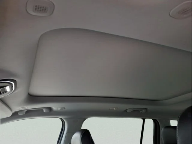 Used 2022 White Jeep Limited image 18