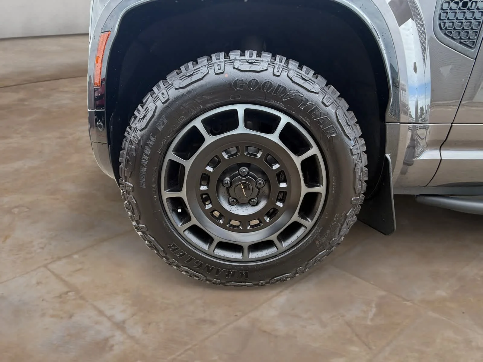 New 2026 Charente Grey Land Rover  image 14