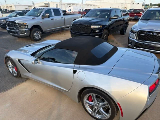Used 2017 Silver Chevrolet Stingray image 8