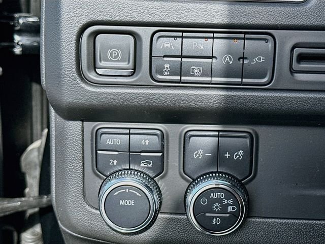 Used 2022 Black GMC SLT image 10