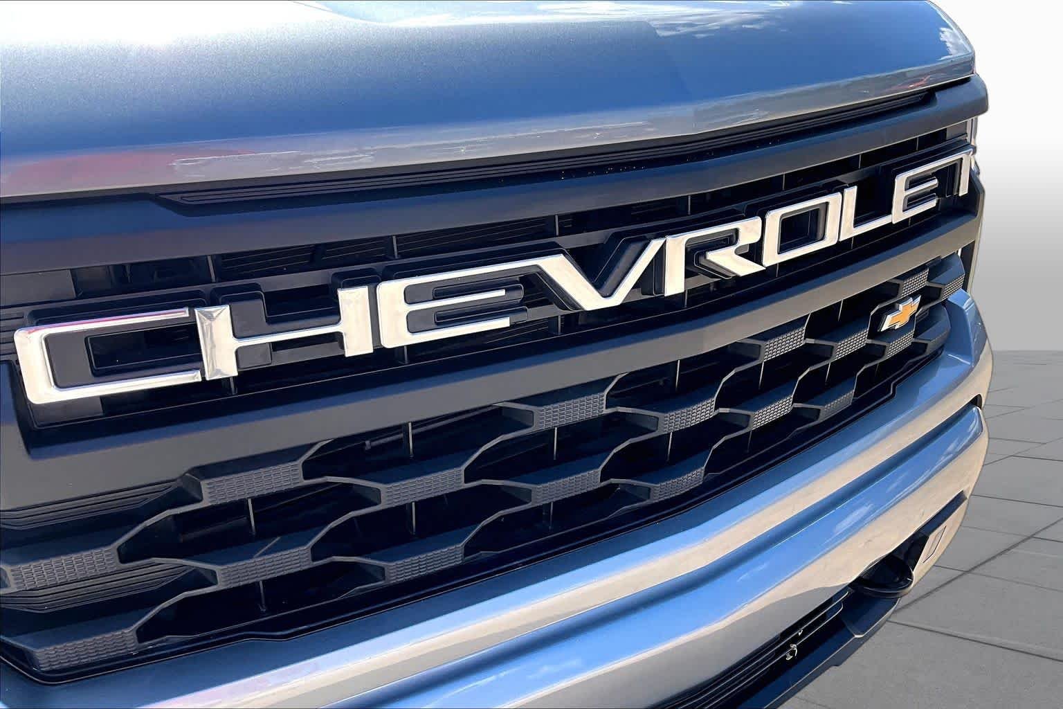 Used 2024 Sterling Gray Metallic Chevrolet Custom image 30