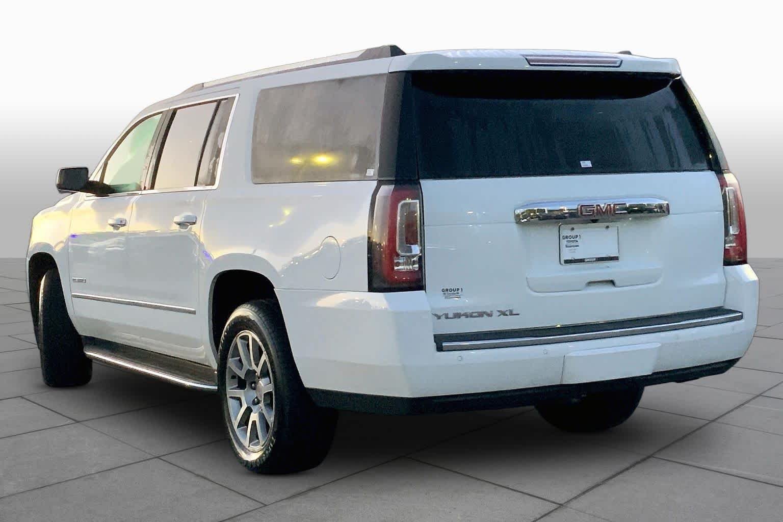 Used 2019 Summit White GMC Denali image 11
