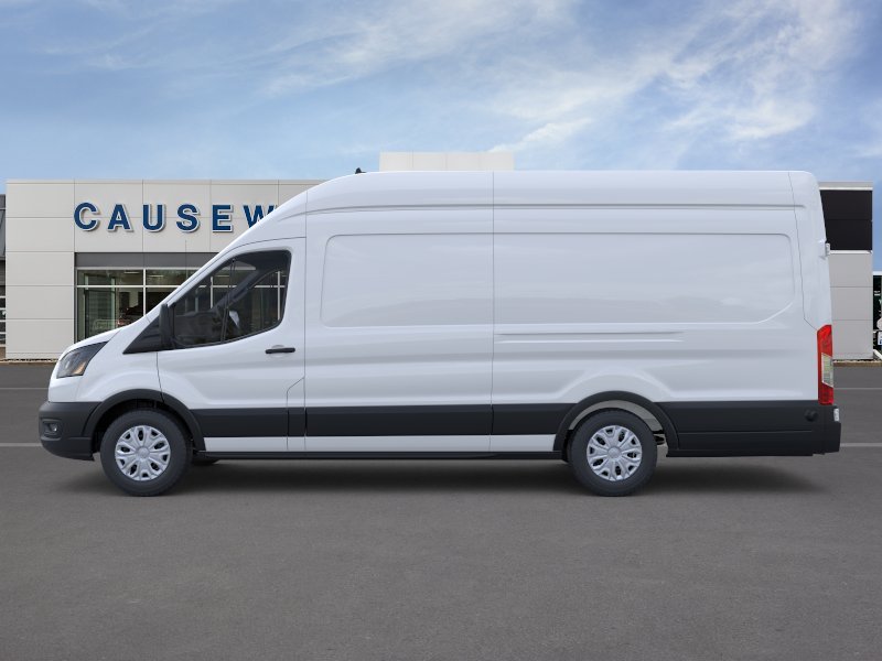 New 2026 Oxford White Ford Cargo Van image 31