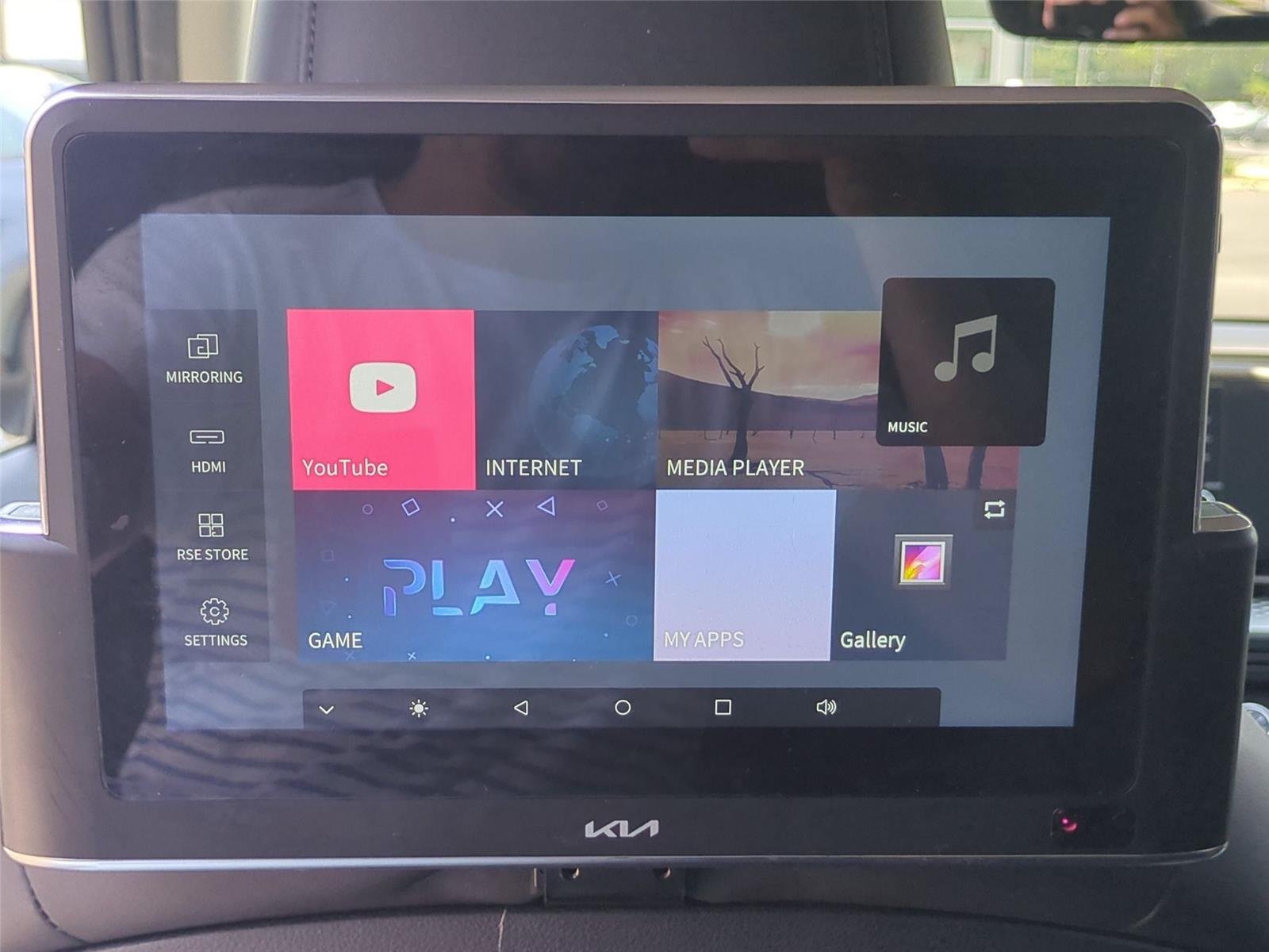 Used 2022 Silky Silver Kia LXS image 35