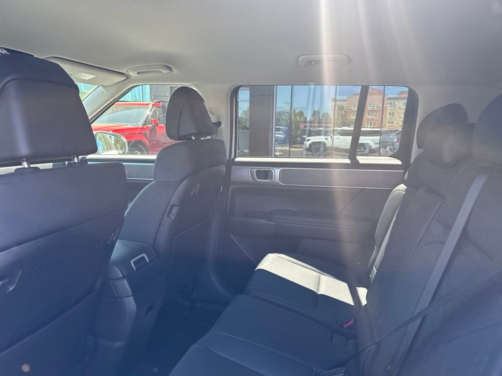 2025 Hyundai Santa Fe SEL - Photo 8