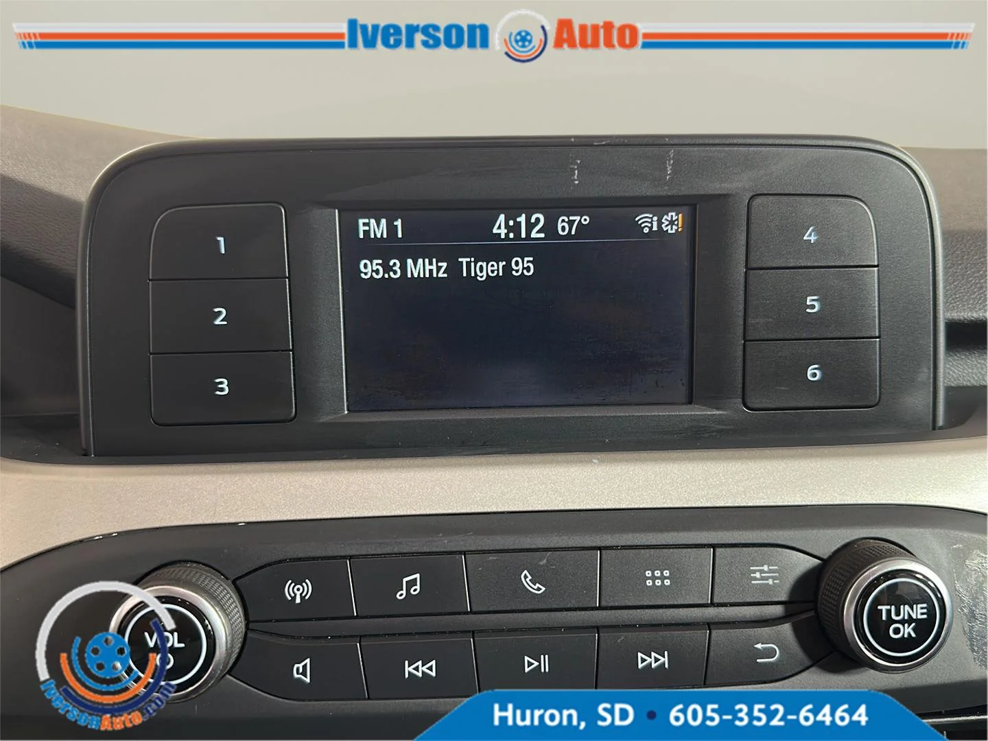 Used 2022 Iconic Silver Ford S image 20