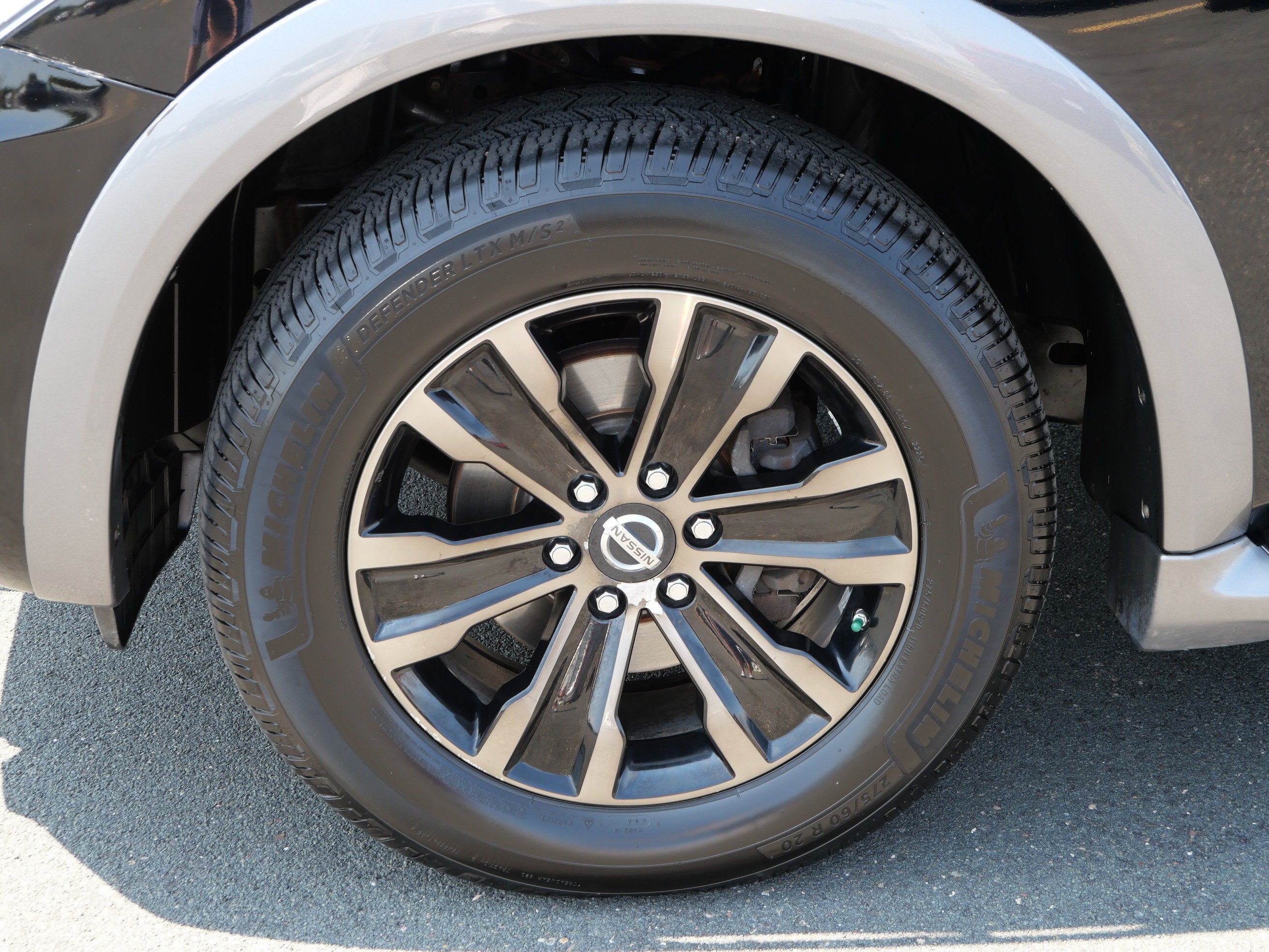 Certified Used 2017 Black Nissan Platinum image 9