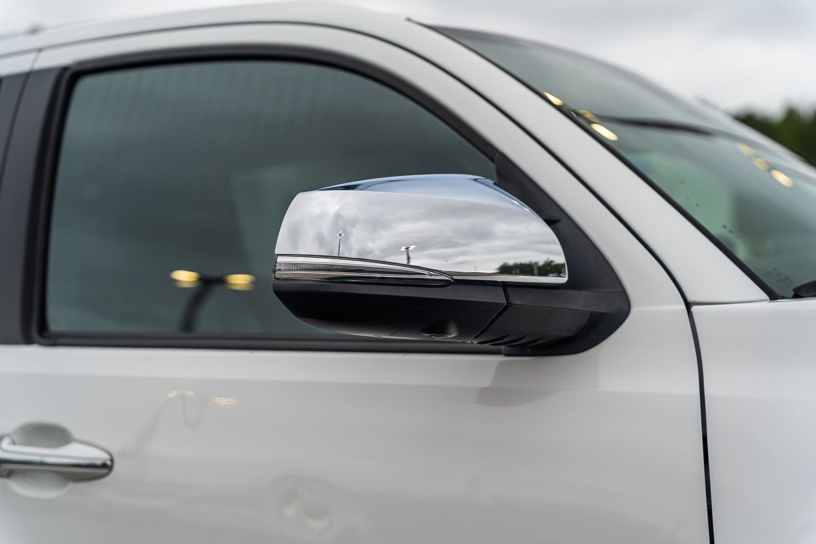 2023 Toyota Tacoma Limited - Photo 12