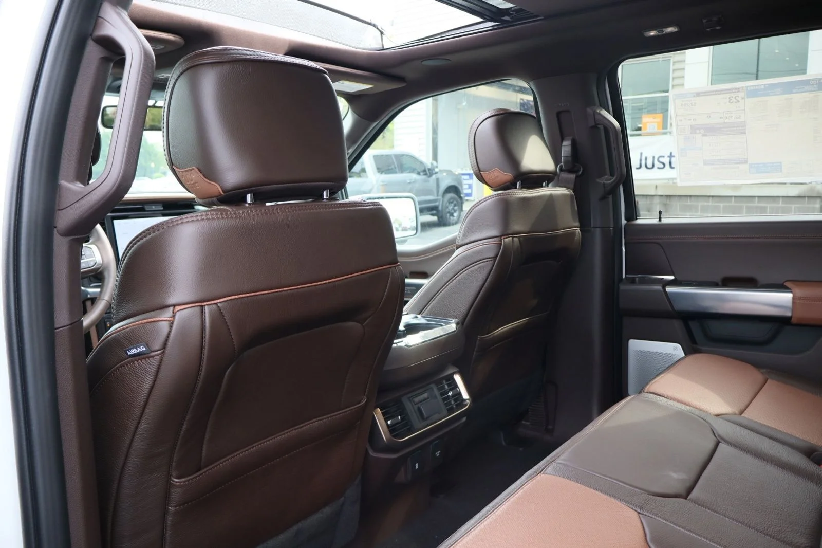 New 2026 Star White Metallic Tri-Coat Ford King Ranch® image 40
