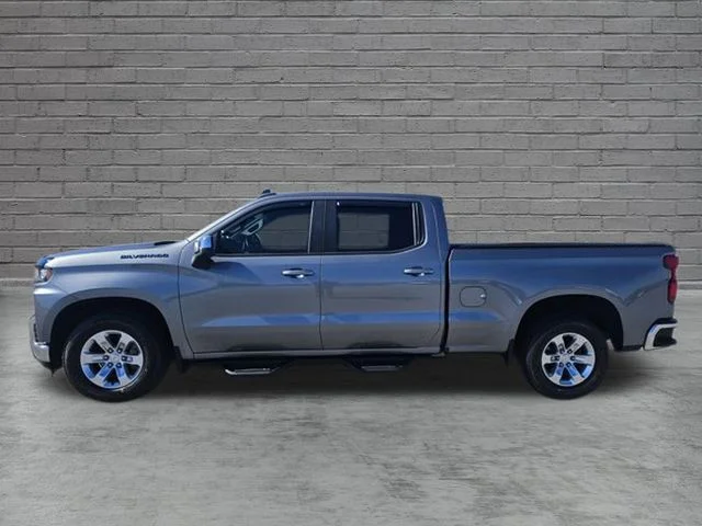 Used 2020 Gray Chevrolet LT image 2