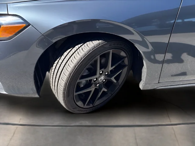Used 2025 Gray Honda Sport image 7